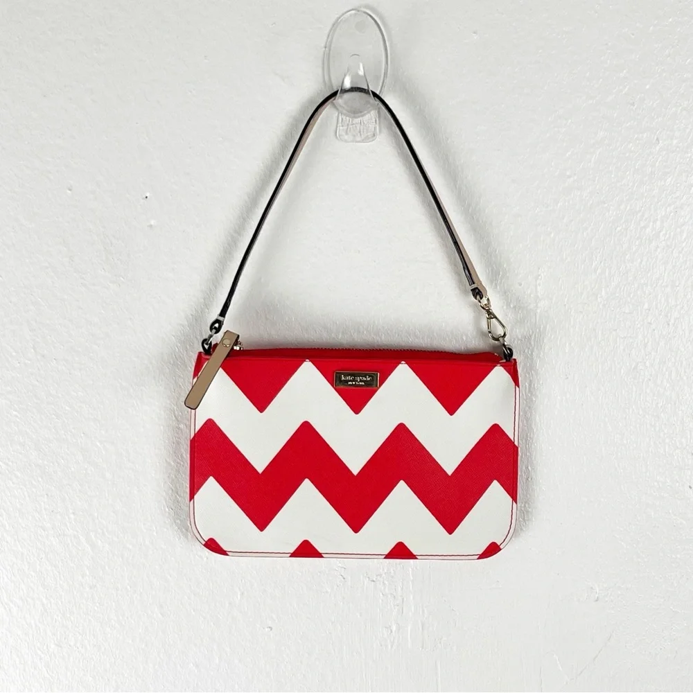 KATE SPADE South of the Border Lolly Red White Chevron Pattern Wristlet Boho
